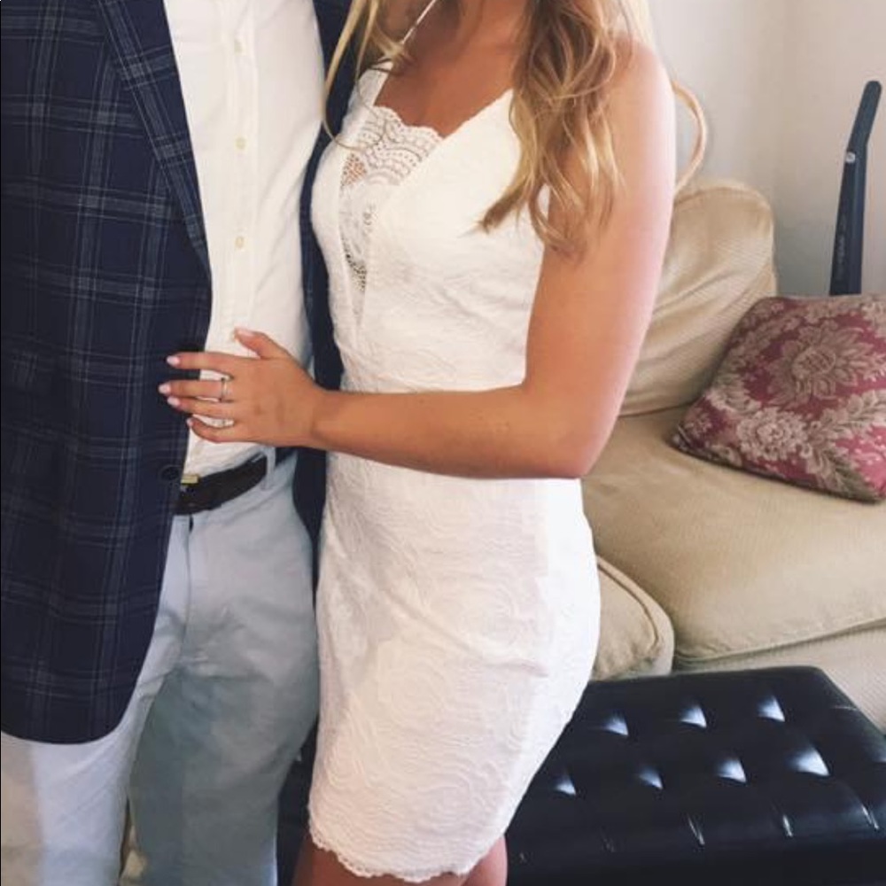 White slinky lace v neck bodycon dress